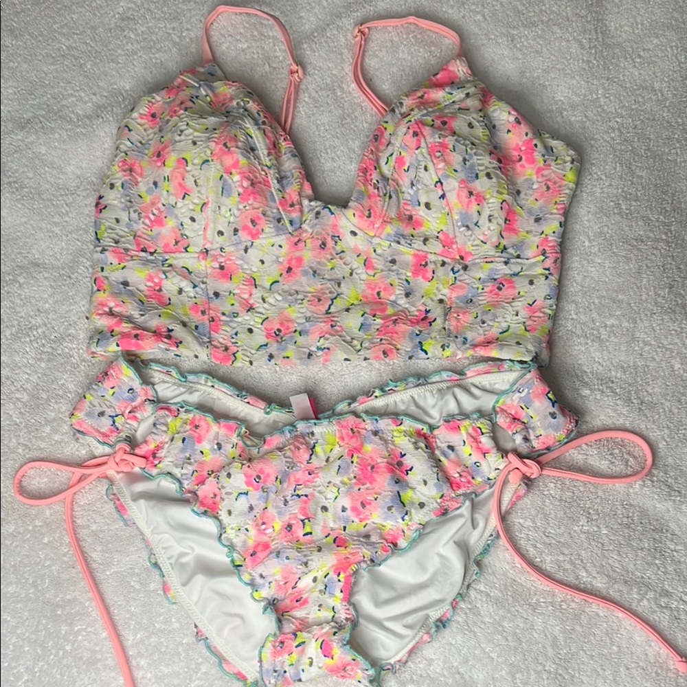 Victoria secret swimsuit bikini two piece size large